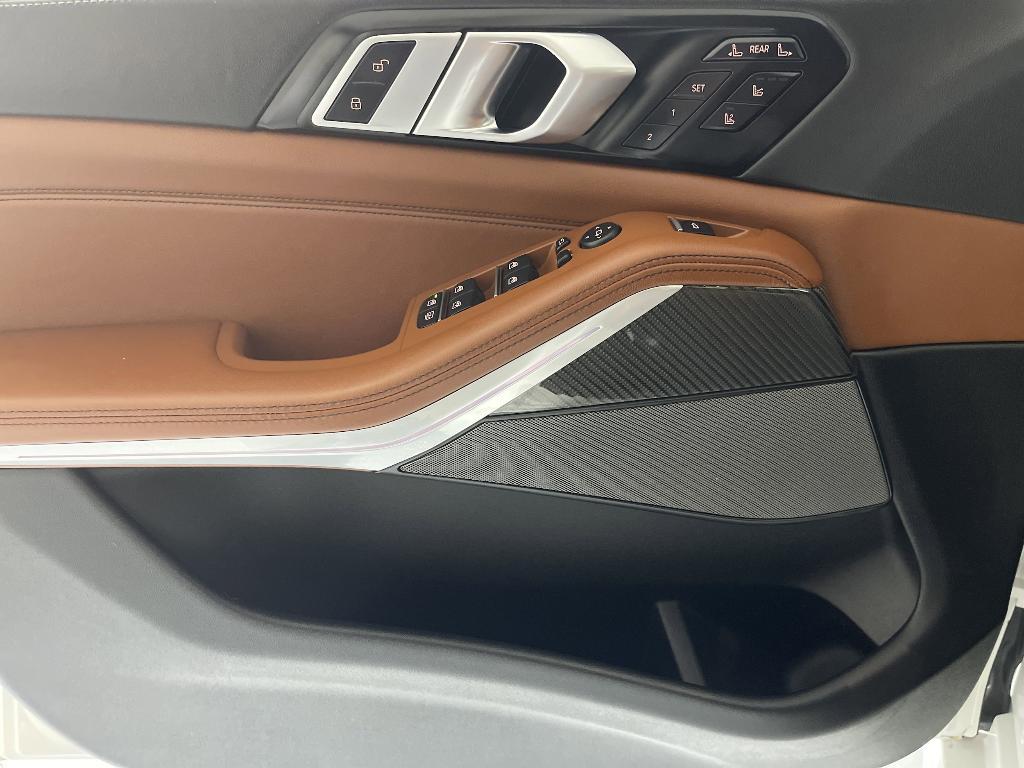 new 2026 BMW X7 car, priced at $121,305