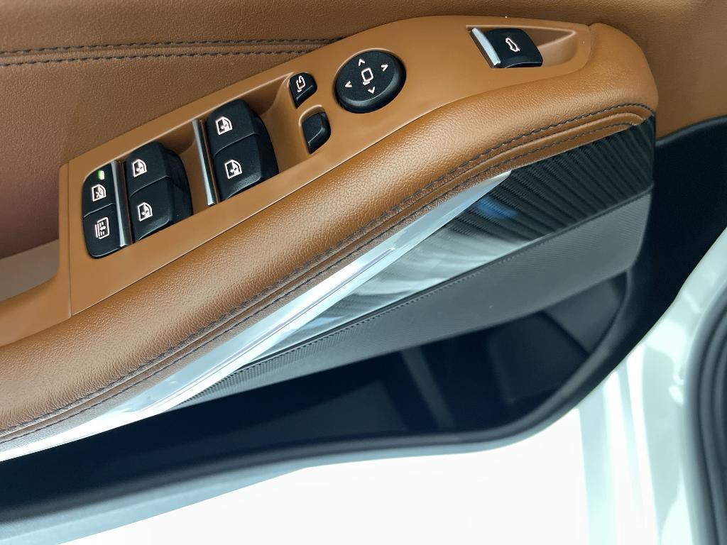 new 2026 BMW X7 car, priced at $121,305