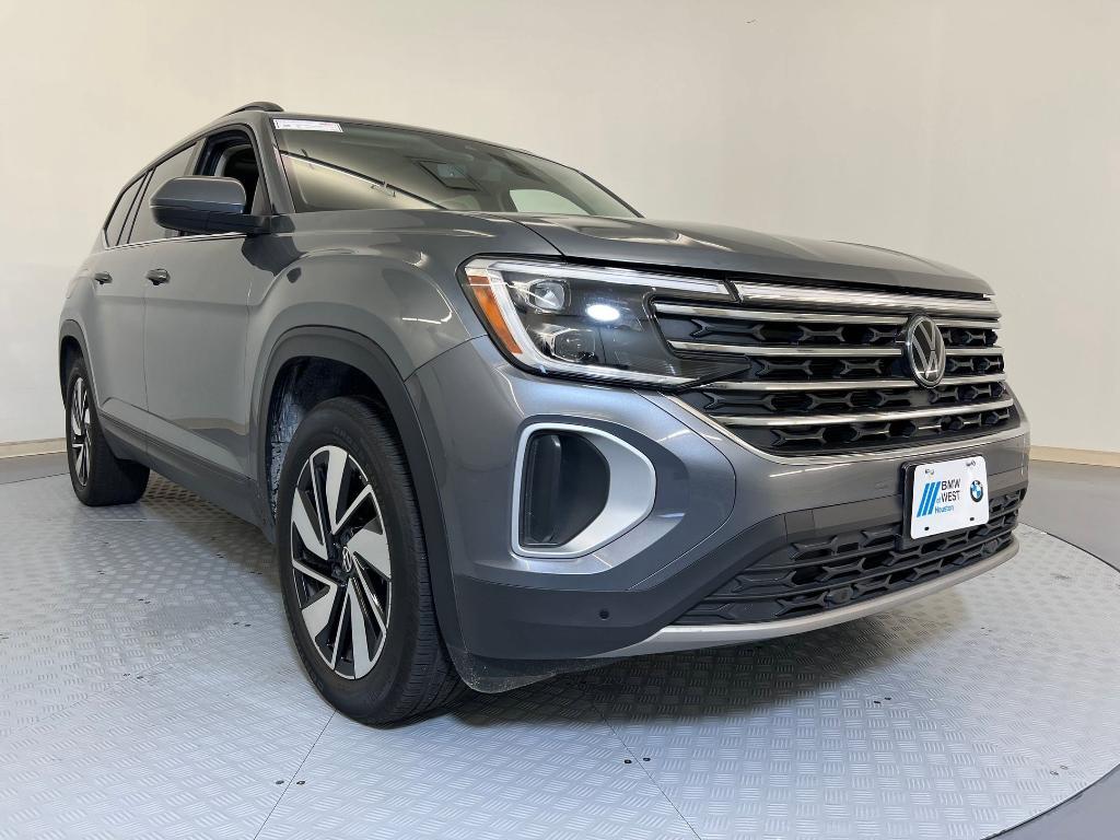 used 2024 Volkswagen Atlas car, priced at $30,999