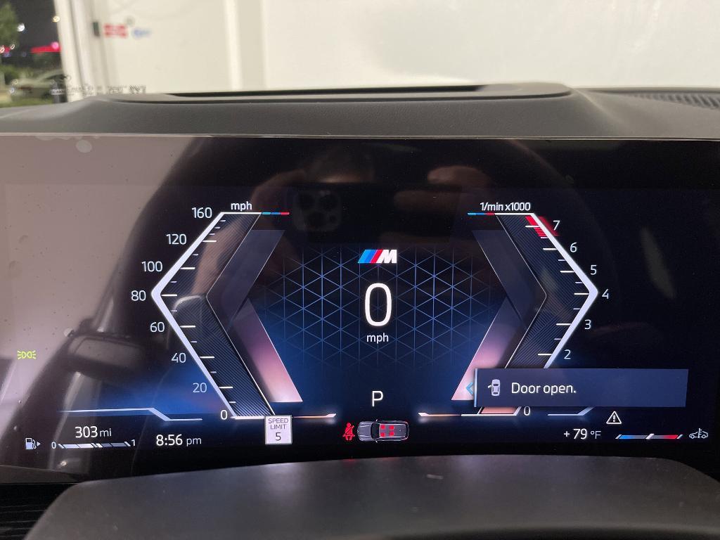 new 2025 BMW X7 car, priced at $101,515