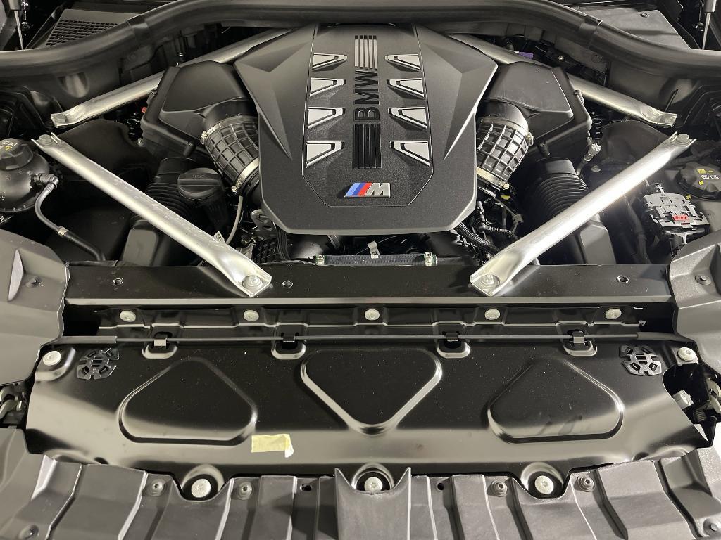 new 2026 BMW X7 car, priced at $122,985