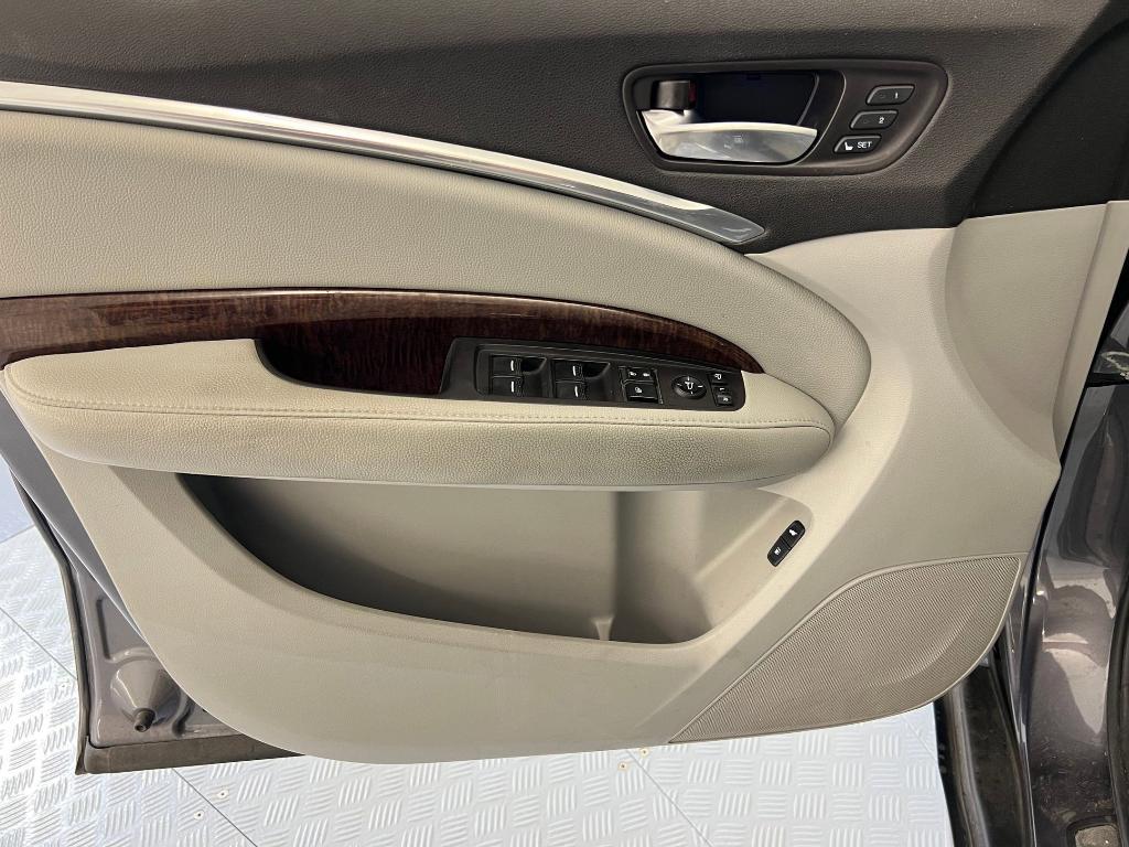 used 2018 Acura MDX car, priced at $19,999