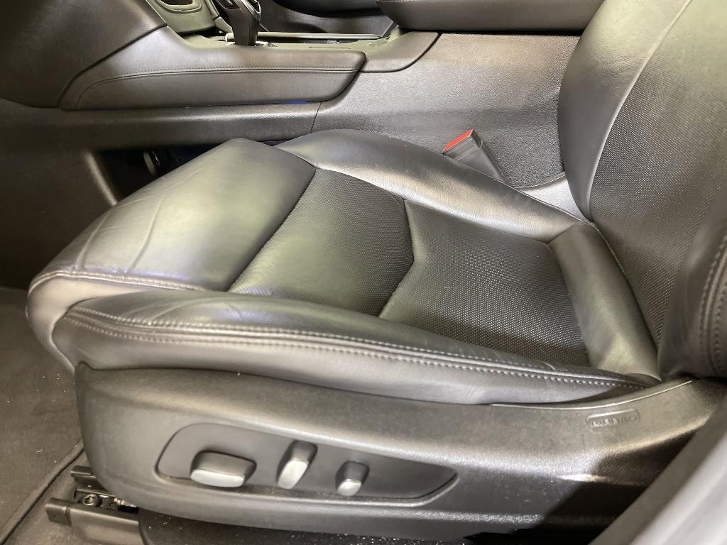 used 2019 Cadillac XT5 car, priced at $22,998