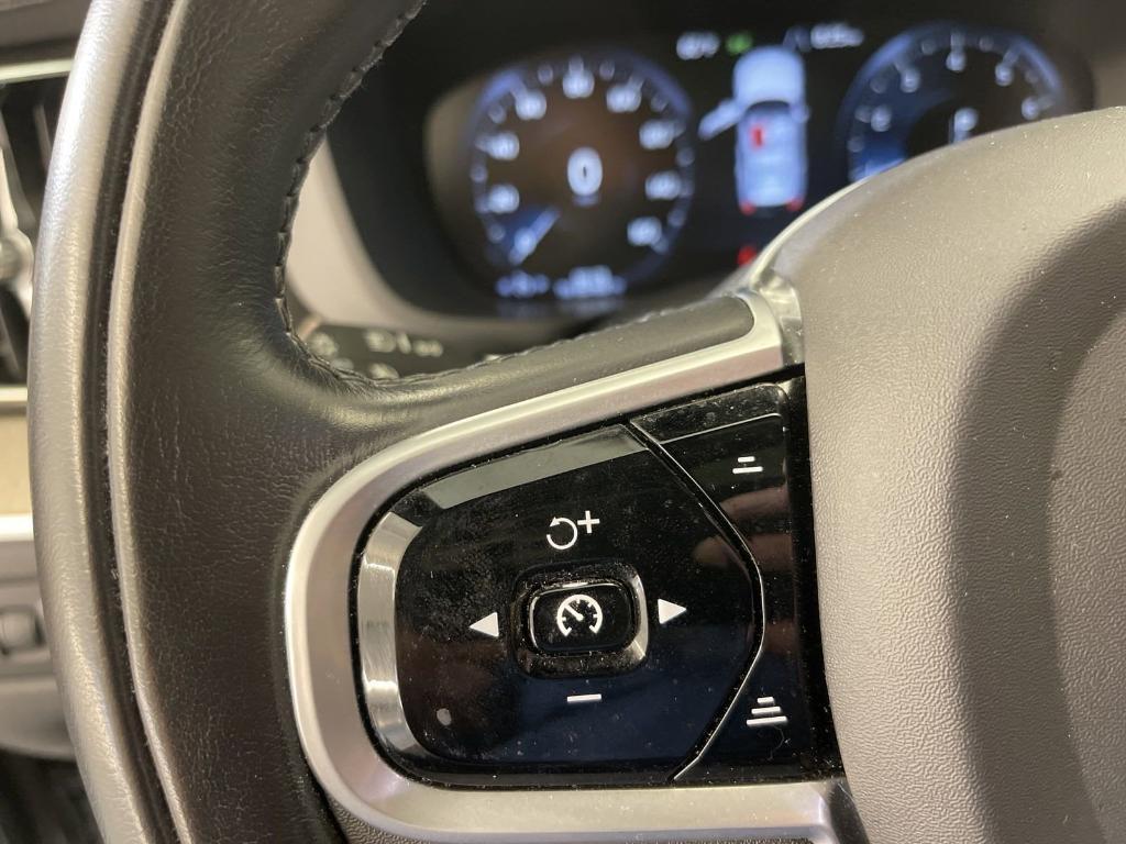 used 2020 Volvo XC60 car, priced at $25,999