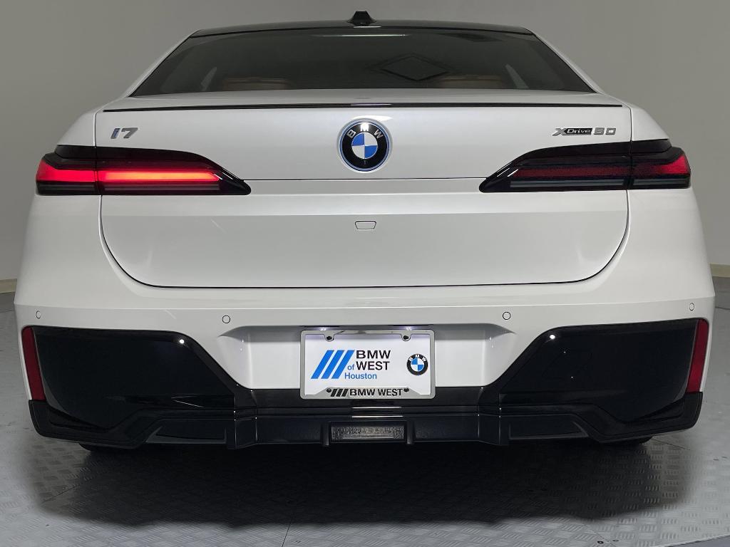 new 2025 BMW i7 car, priced at $133,080