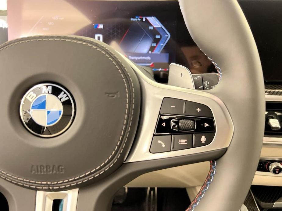 new 2025 BMW X7 car, priced at $113,795