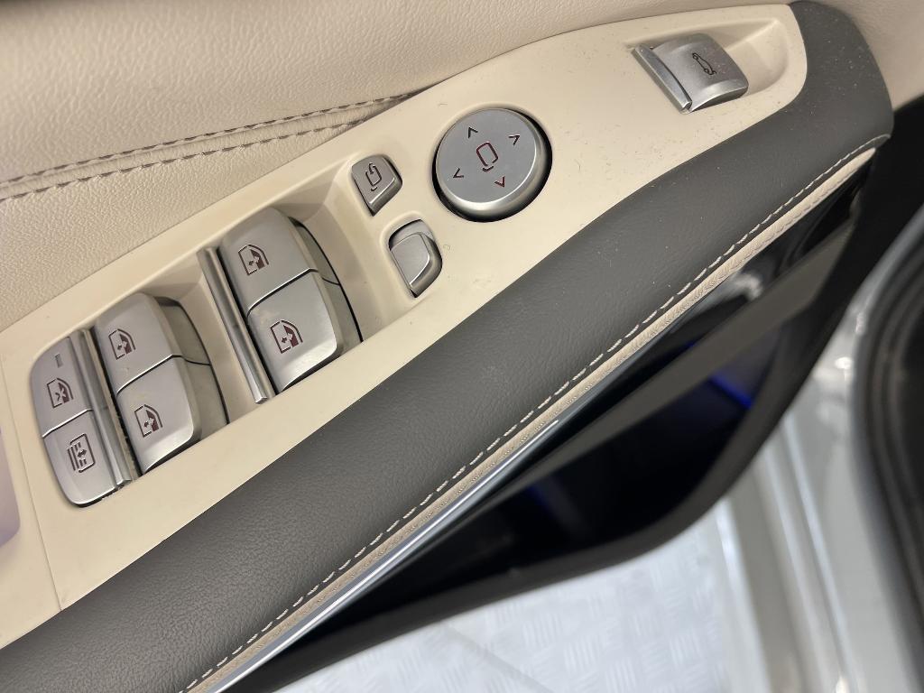 used 2024 BMW X7 car, priced at $69,999