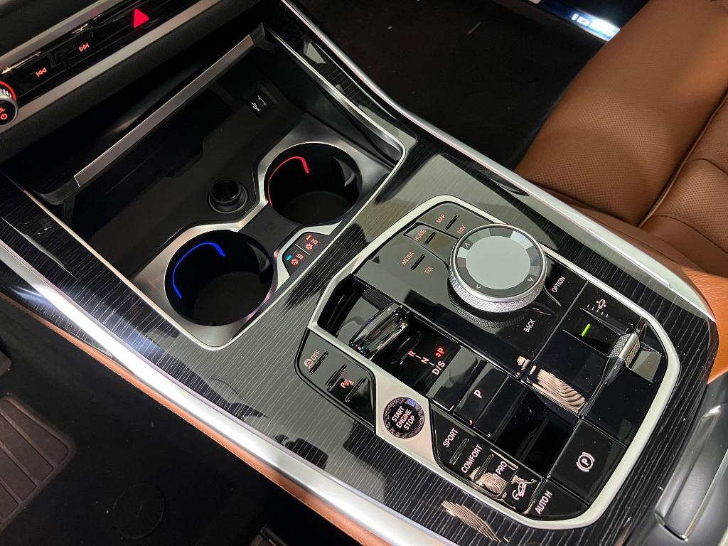 new 2026 BMW X7 car, priced at $123,185
