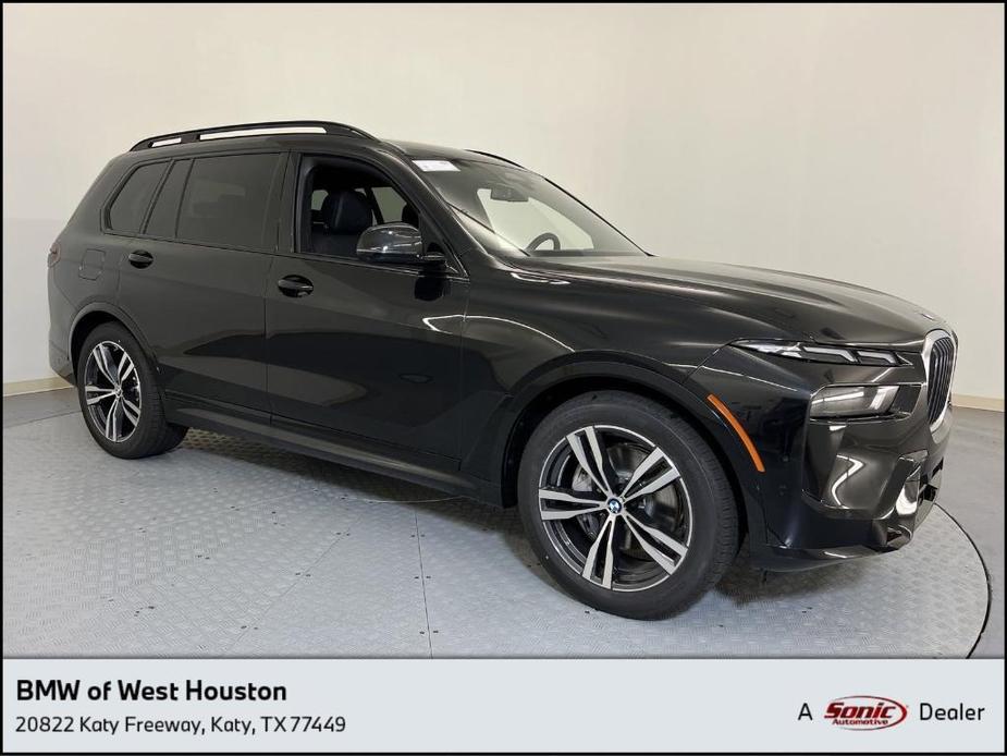 new 2025 BMW X7 car, priced at $93,845