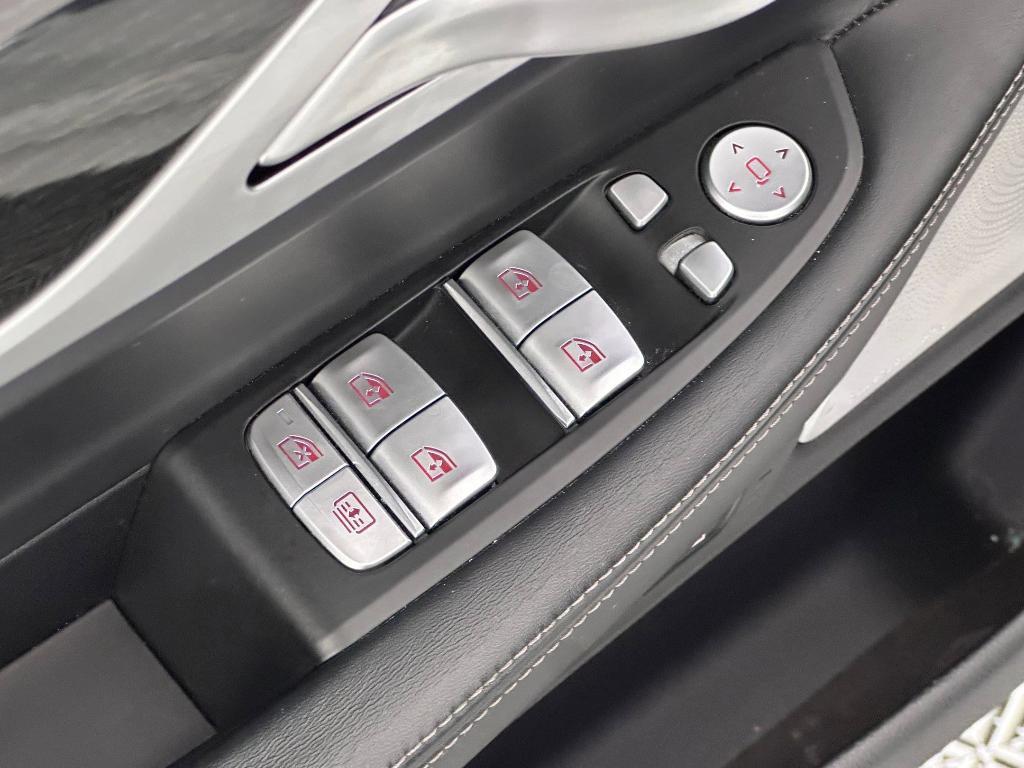 used 2021 BMW 750 car, priced at $38,398