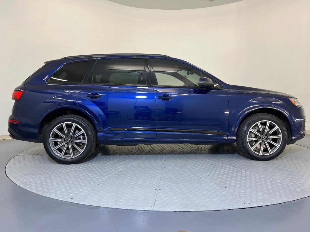used 2022 Audi Q7 car, priced at $33,996