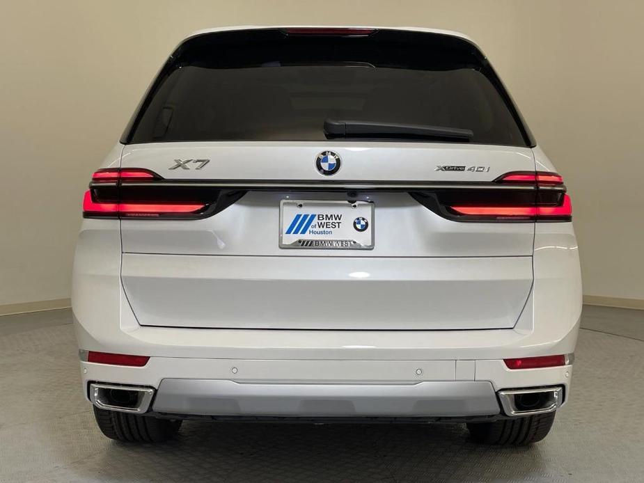 new 2025 BMW X7 car, priced at $94,490