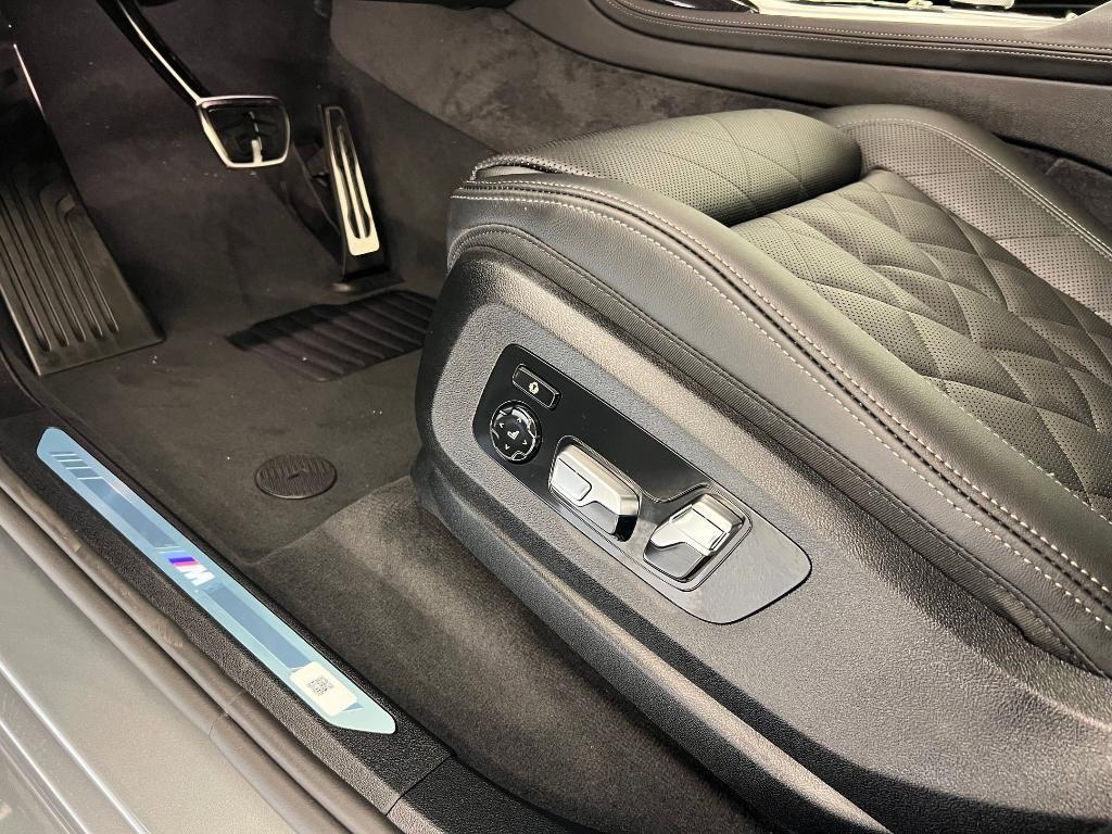 new 2026 BMW X7 car, priced at $98,175