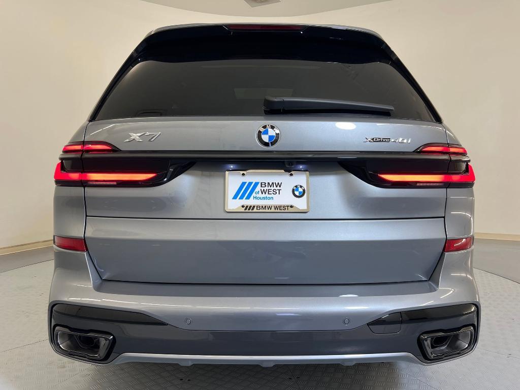 new 2026 BMW X7 car, priced at $98,175