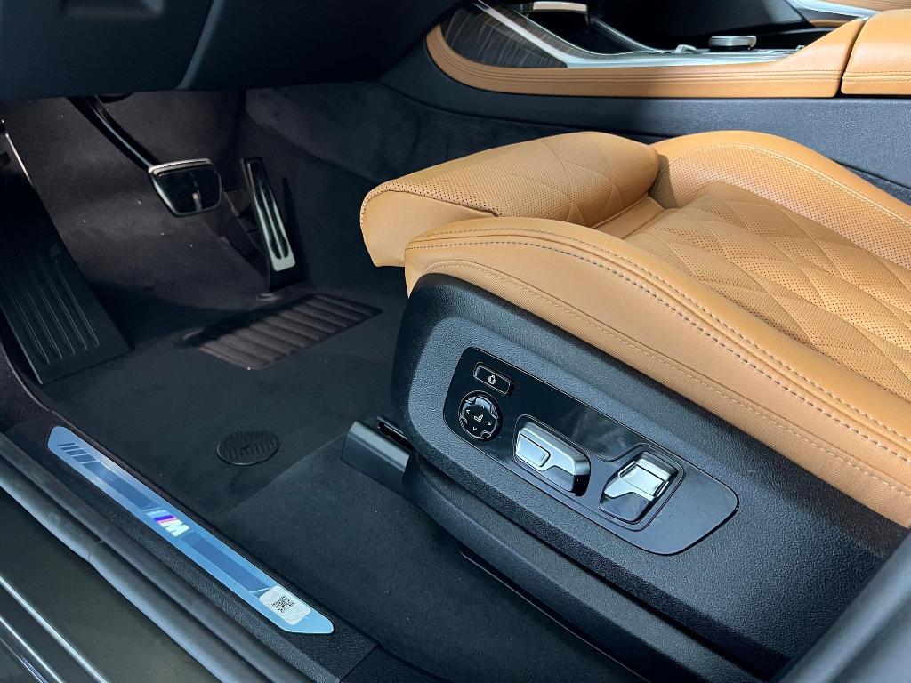 new 2026 BMW X7 car, priced at $99,135