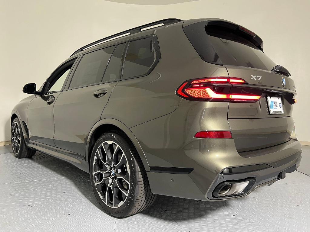 new 2026 BMW X7 car, priced at $99,135
