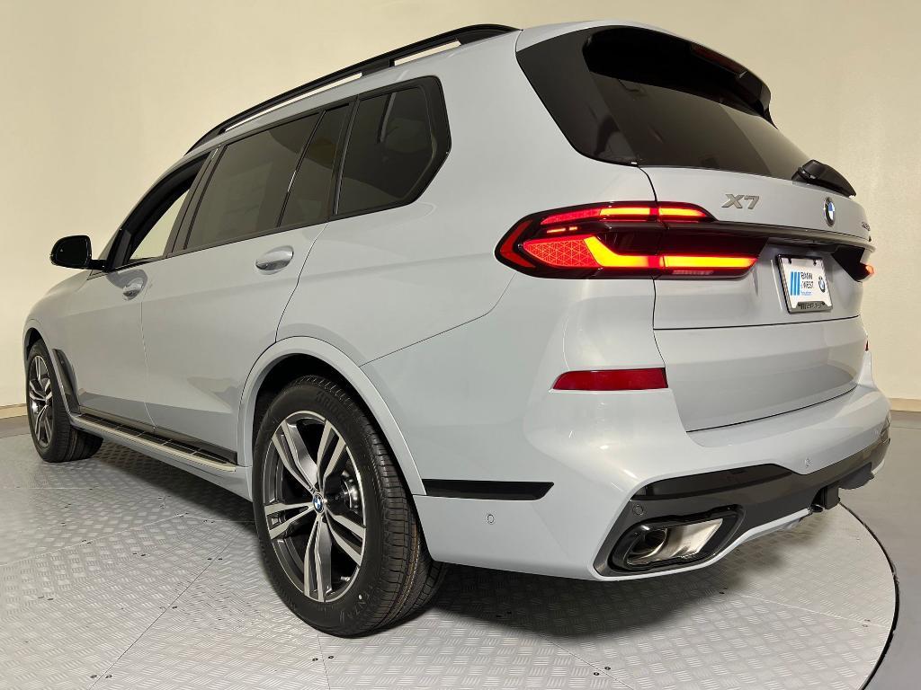 new 2026 BMW X7 car, priced at $100,685