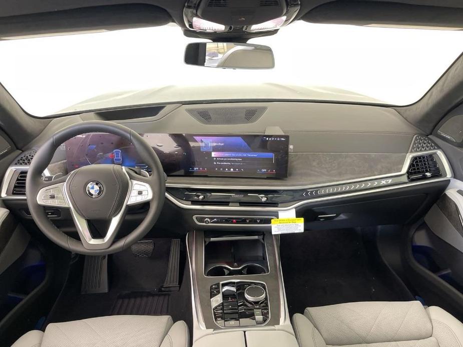 new 2025 BMW X7 car, priced at $95,025