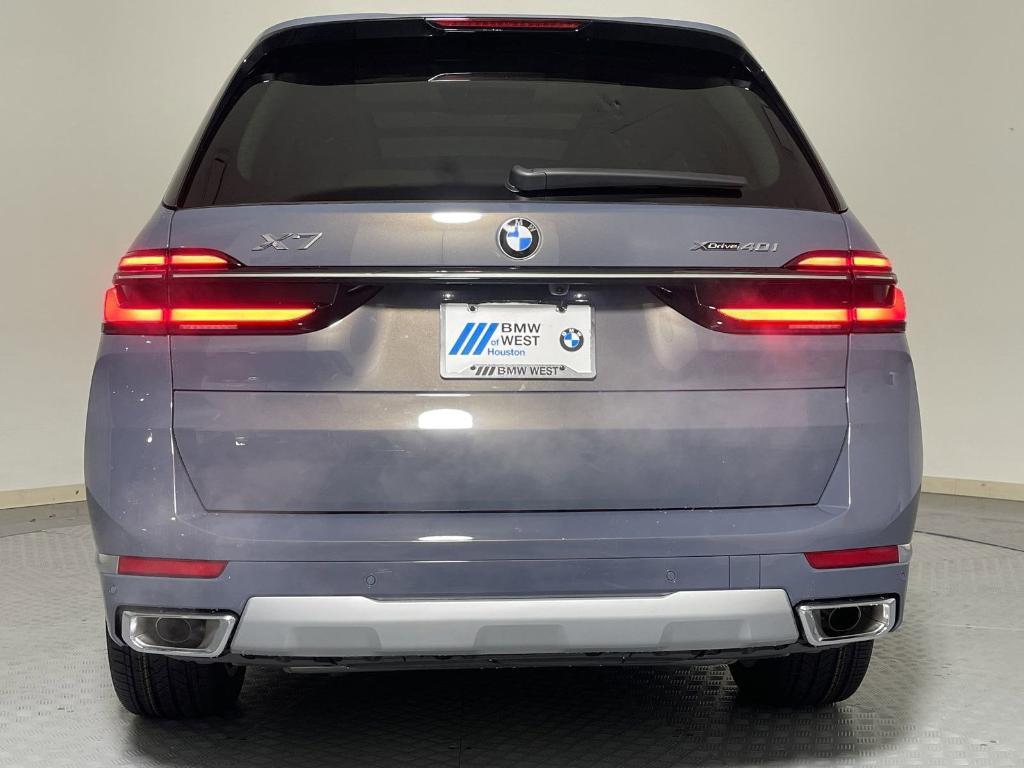 new 2025 BMW X7 car, priced at $96,410