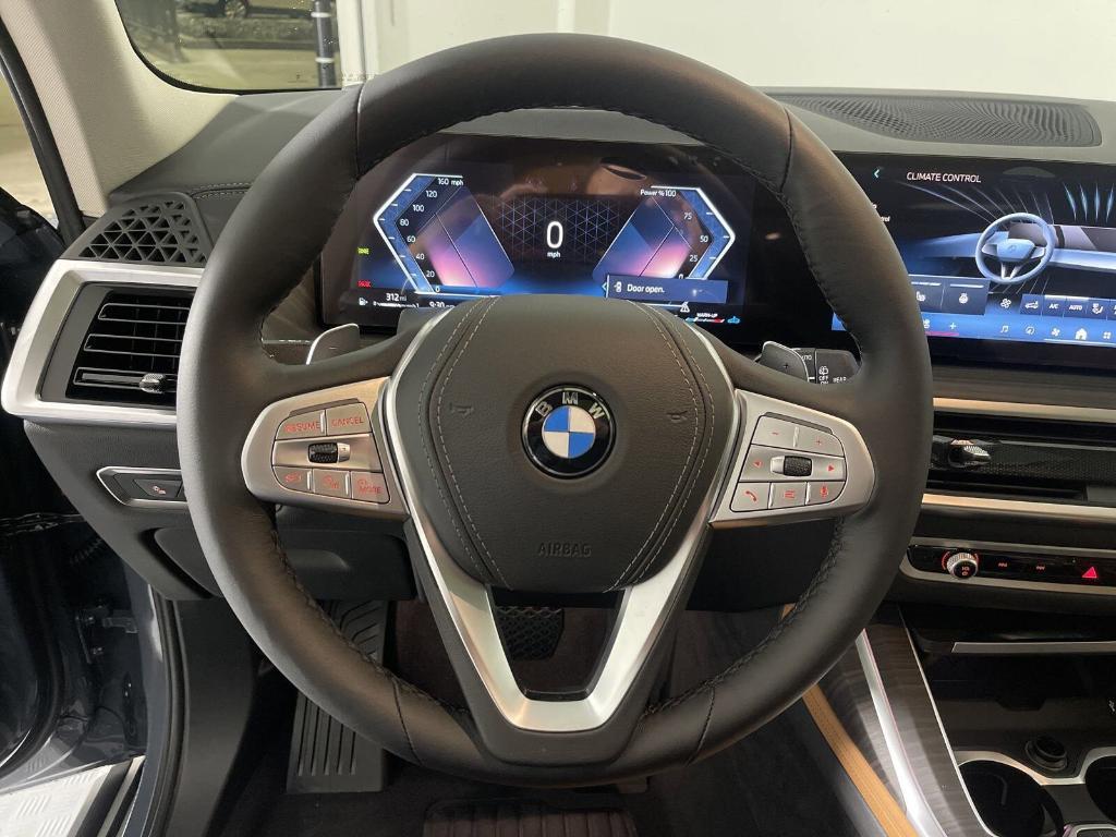 new 2025 BMW X7 car, priced at $96,410