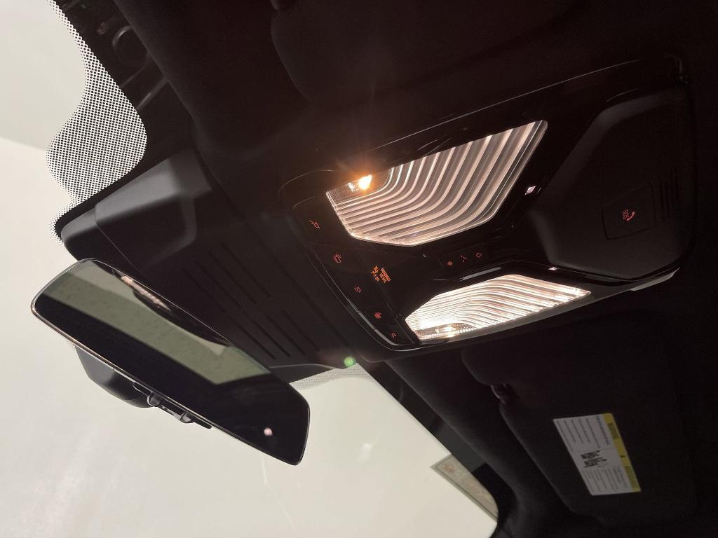 new 2026 BMW X7 car, priced at $96,805