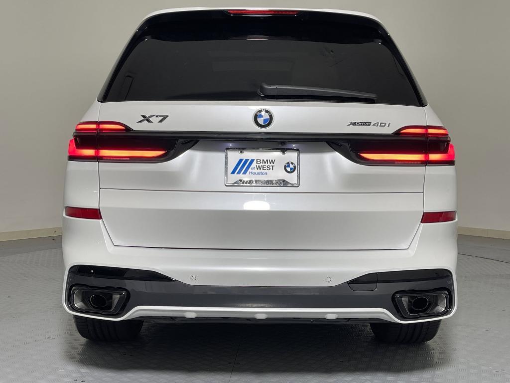 new 2025 BMW X7 car, priced at $103,710