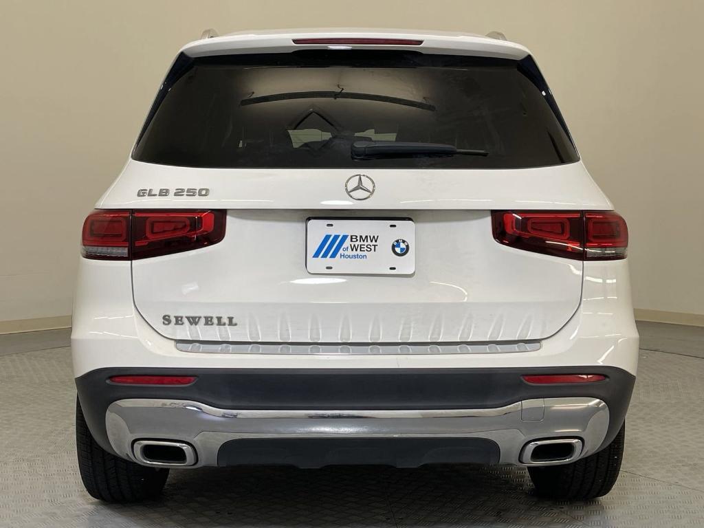 used 2020 Mercedes-Benz GLB 250 car, priced at $21,999