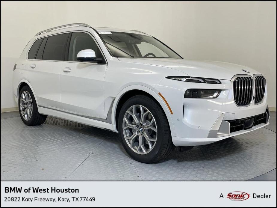 new 2025 BMW X7 car, priced at $92,420