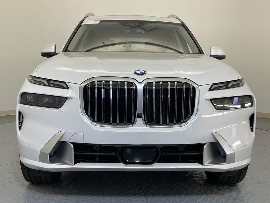 new 2025 BMW X7 car, priced at $92,420