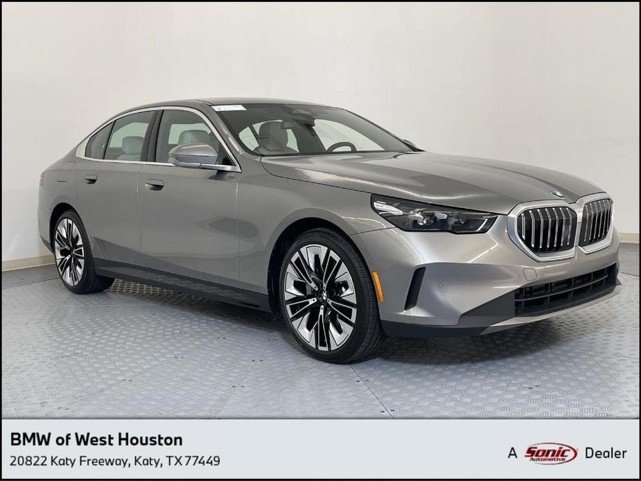 new 2025 BMW 530 car, priced at $62,925