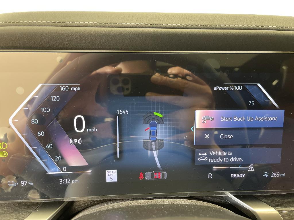 new 2025 BMW i7 car, priced at $128,350