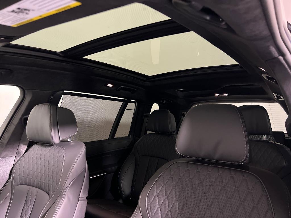 new 2026 BMW X7 car, priced at $123,485