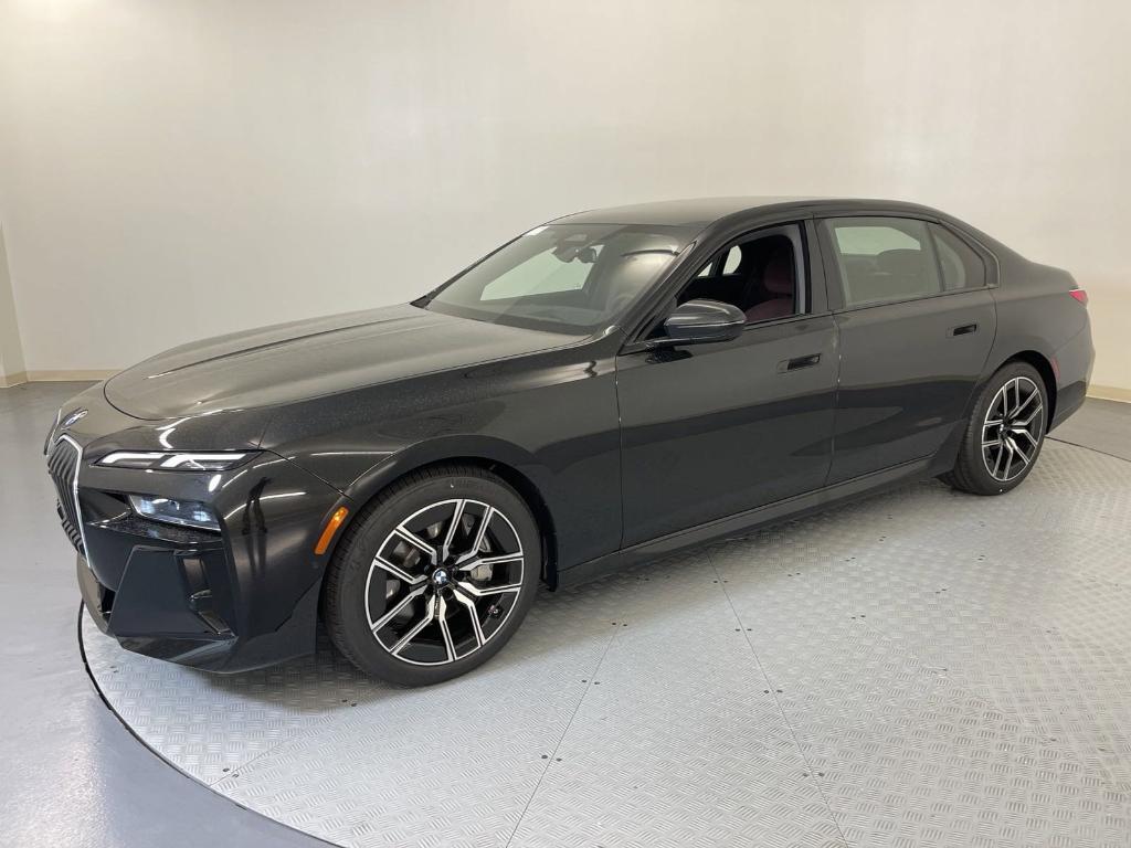 new 2024 BMW 760 car, priced at $125,905