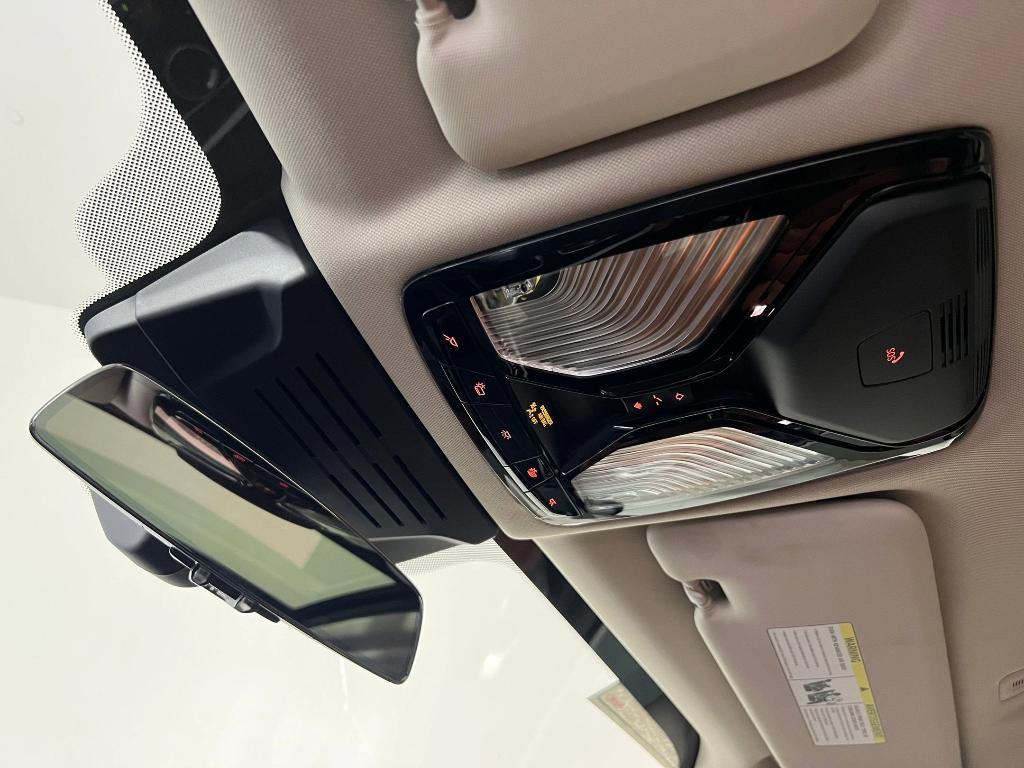 new 2026 BMW X7 car, priced at $101,725