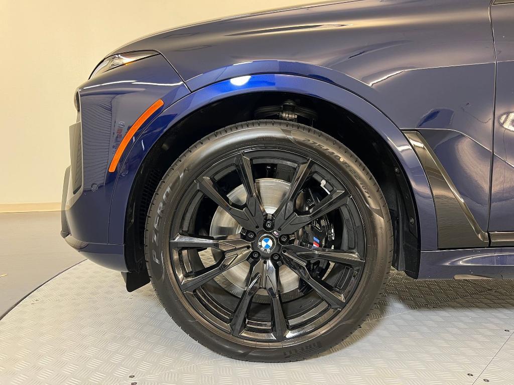 new 2026 BMW X7 car, priced at $126,455
