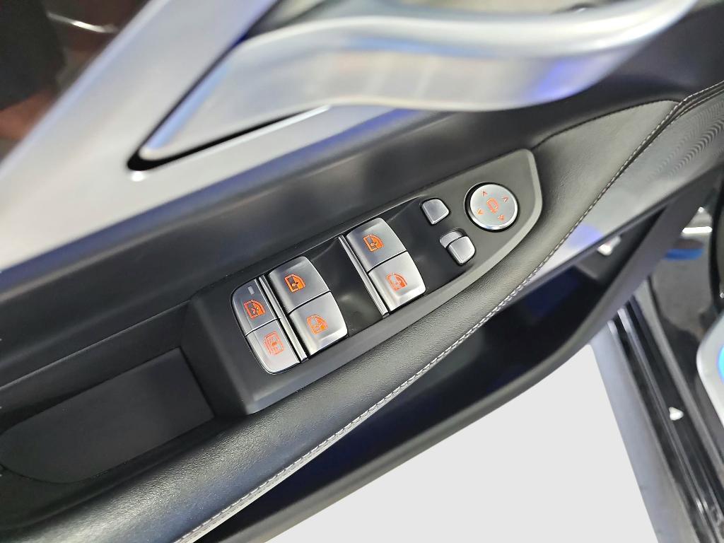 used 2022 BMW ALPINA B7 car, priced at $76,999