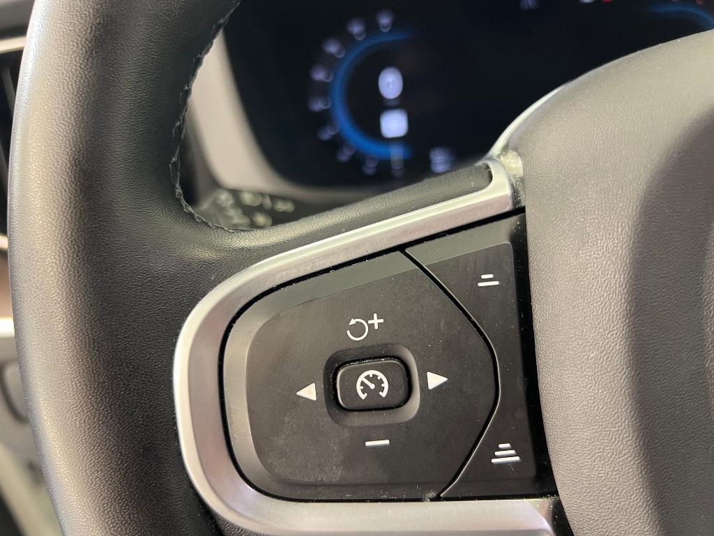 used 2022 Volvo XC60 car, priced at $29,999