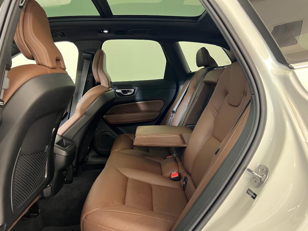 used 2022 Volvo XC60 car, priced at $29,999