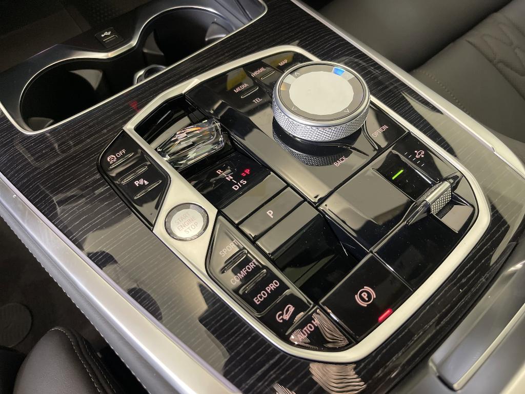 new 2025 BMW X7 car, priced at $98,825