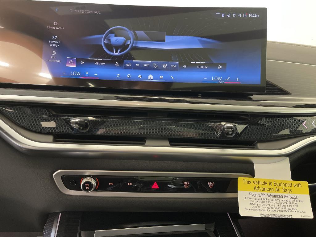 new 2025 BMW X7 car, priced at $98,825