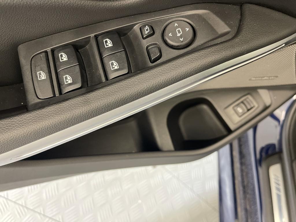 used 2023 BMW 330 car, priced at $38,999