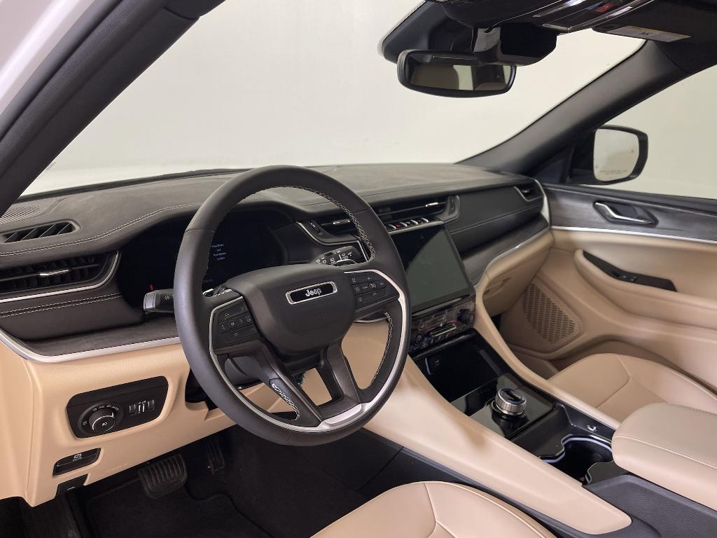 used 2024 Jeep Grand Cherokee L car, priced at $35,996