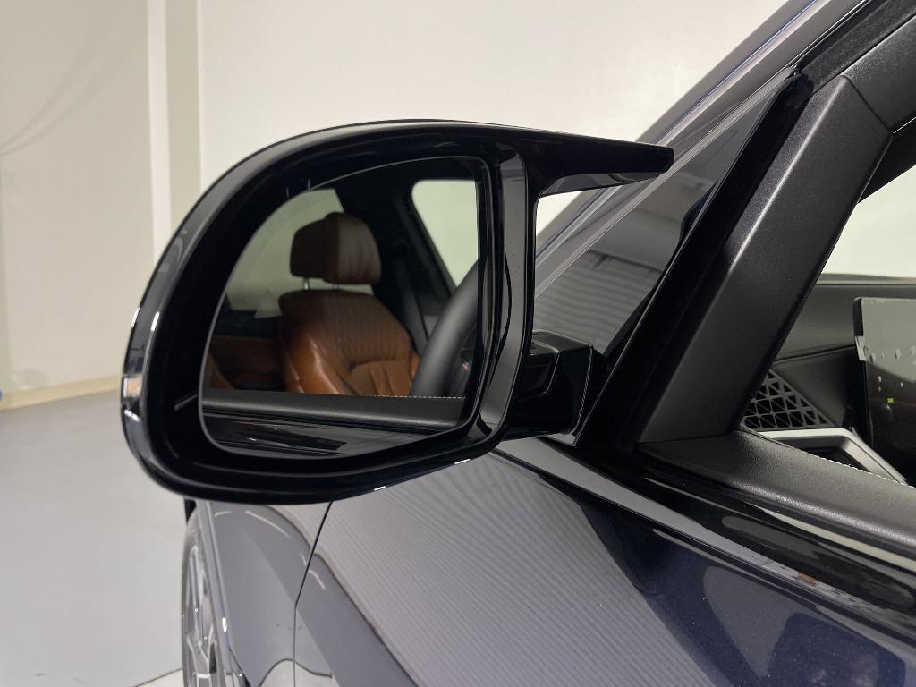 new 2026 BMW X7 car, priced at $119,575