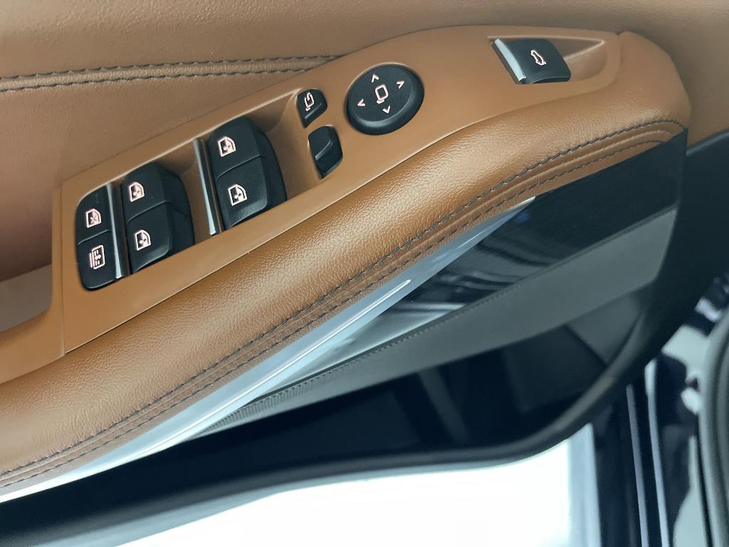 new 2026 BMW X7 car, priced at $119,575