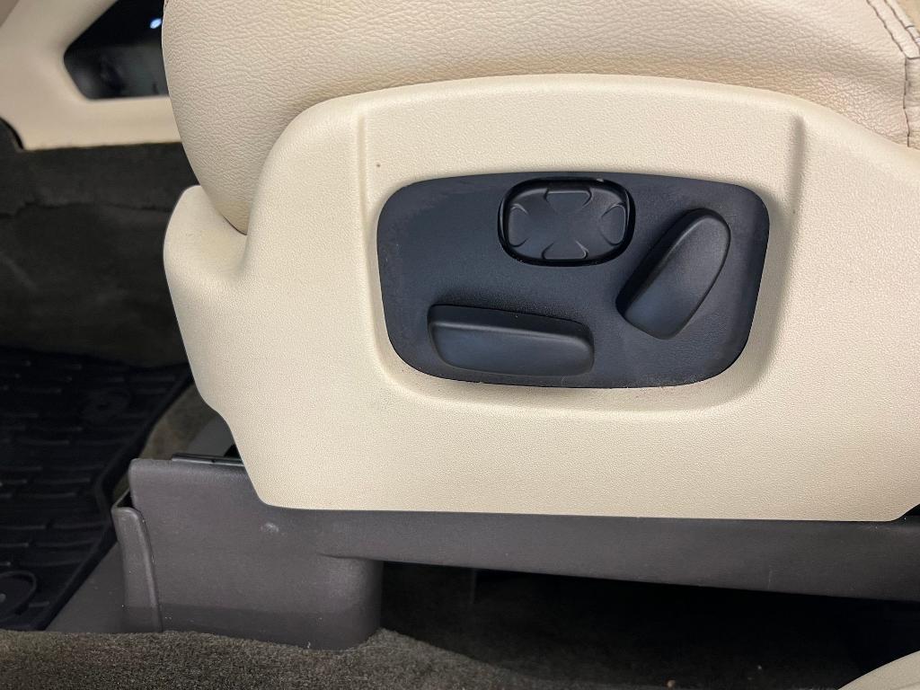 used 2019 Lincoln MKT car, priced at $18,998