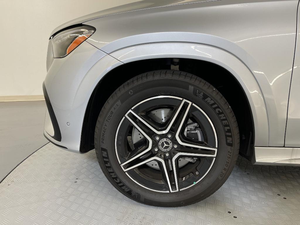 used 2025 Mercedes-Benz GLE 580 car, priced at $84,999