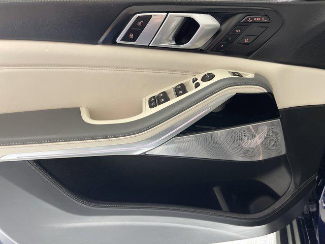 new 2026 BMW X7 car, priced at $104,655