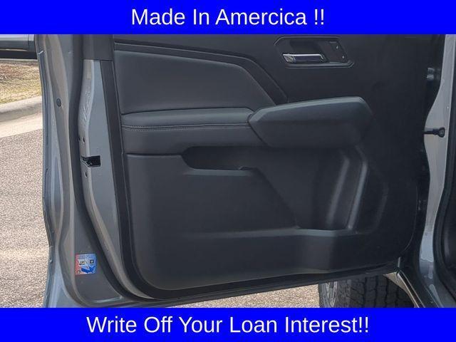 new 2025 GMC Canyon car, priced at $39,595