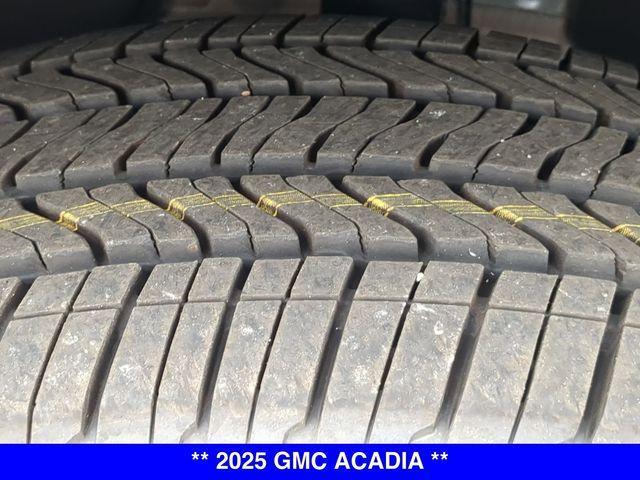 new 2025 GMC Acadia car, priced at $42,551
