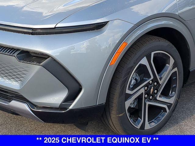 new 2025 Chevrolet Equinox EV car, priced at $36,895